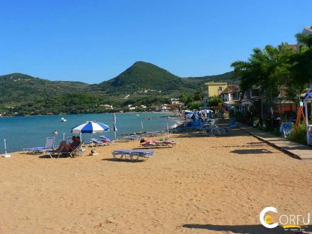 Georgia Beach Apartments Mesongí Buitenkant foto